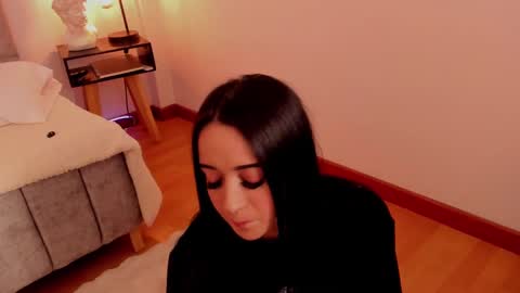 Emmy Evans  online show from December 30, 10:23 pm