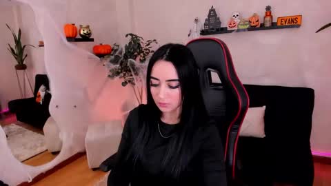 Emmy Evans  online show from October 14, 7:36 pm