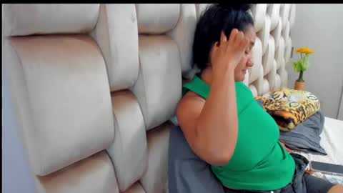 emperatriztapia online show from January 15, 7:55 pm