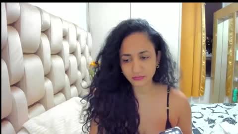 emperatriztapia online show from February 10, 1:46 am