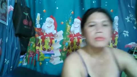 Snapshot of empress_del chatting on December 4, 4:44 am empress_del online show from December 4, 4:44 am