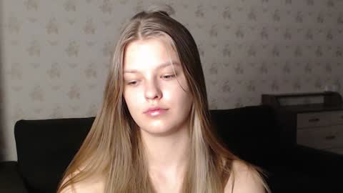 EmySway online show from December 6, 9:57 pm