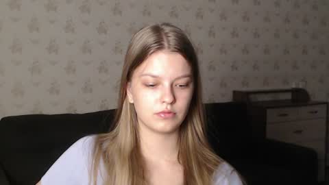 EmySway online show from December 22, 2:27 pm