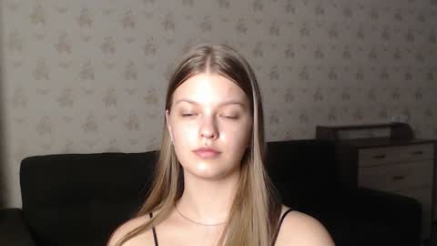 EmySway online show from December 29, 12:30 am