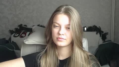 EmySway online show from January 28, 8:47 pm