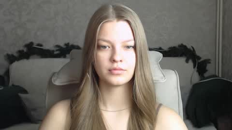 EmySway online show from January 31, 1:33 am