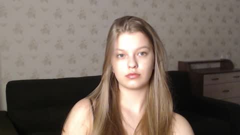 EmySway online show from February 25, 7:14 pm