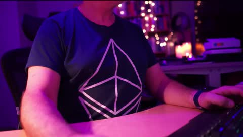 Snapshot of energybra chatting on September 27, 10:48 pm uk online show from September 27, 10:48 pm