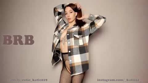 Snapshot of enjoyment019 chatting on November 3, 4:14 am Alex Kate INSTAGRAM katii44 online show from November 3, 4:14 am