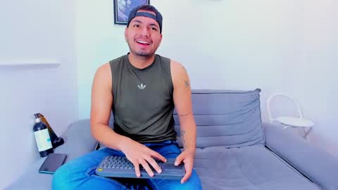 enrique online show from February 10, 12:39 pm