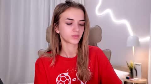 Snapshot of entya chatting on November 7, 7:19 am entya online show from November 7, 7:19 am