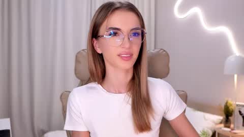 Snapshot of entya chatting on November 21, 5:06 am entya online show from November 21, 5:06 am