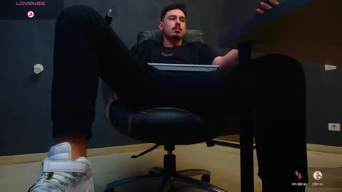 EnzoRace online show from October 18, 4:59 am