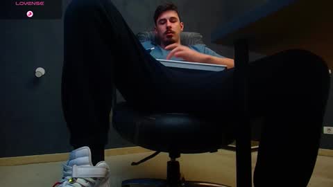 EnzoRace online show from November 8, 6:02 am