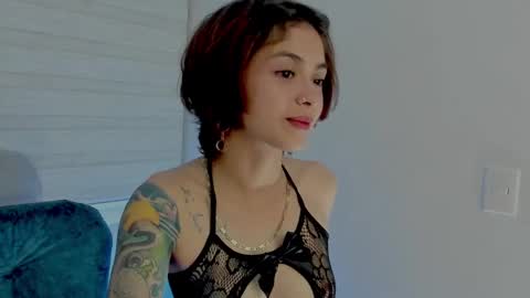 Snapshot of ephemeral_hot chatting on February 20, 11:43 pm Leyla online show from February 20, 11:43 pm