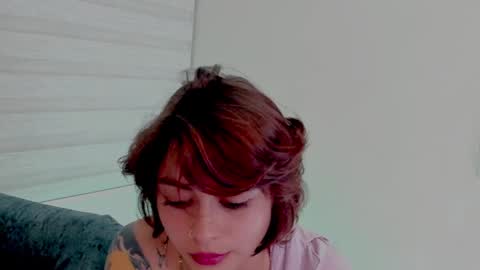 Snapshot of ephemeral_hot chatting on February 22, 5:34 am Leyla online show from February 22, 5:34 am