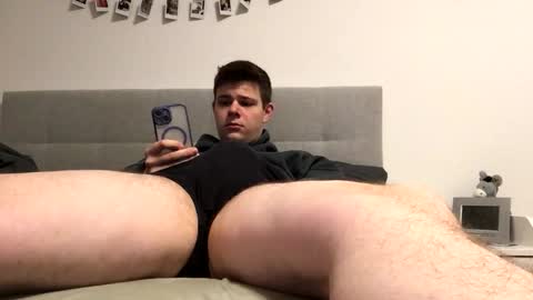 Snapshot of eric123754216 chatting on December 18, 3:51 pm eric123754216 online show from December 18, 3:51 pm