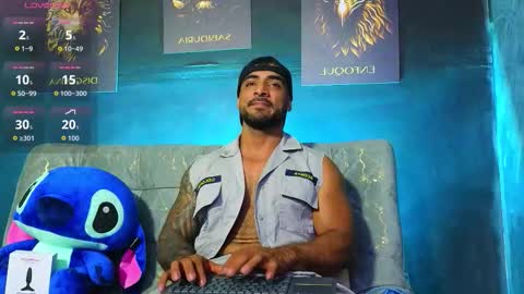 Brayan online show from October 31, 11:50 pm