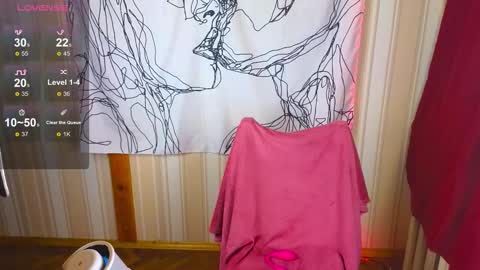 Erica Winterr online show from November 15, 4:32 am