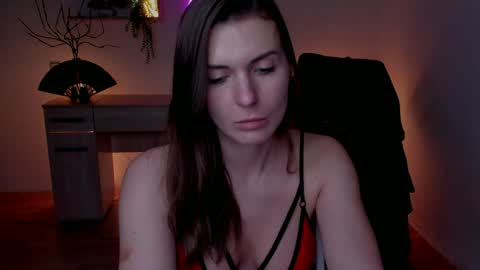 EricaPowers online show from December 18, 2:17 pm