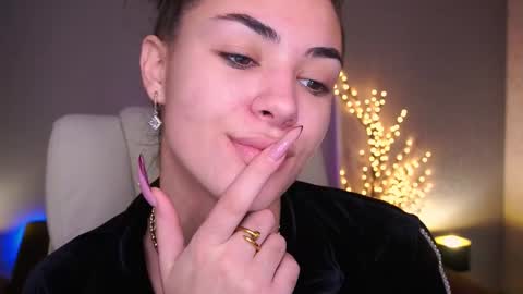 Erica online show from October 25, 6:10 am