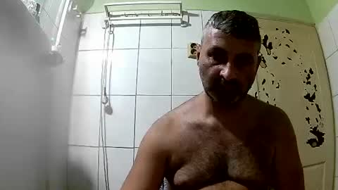 Snapshot of ericboy32 chatting on December 3, 3:30 am eric online show from December 3, 3:30 am