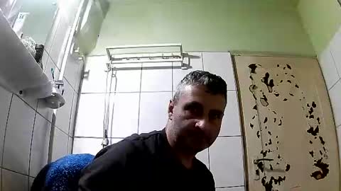 Snapshot of ericboy32 chatting on January 22, 10:59 pm eric online show from January 22, 10:59 pm