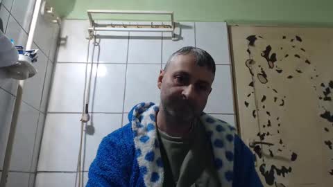 Snapshot of ericboy32 chatting on February 28, 12:20 pm eric online show from February 28, 12:20 pm