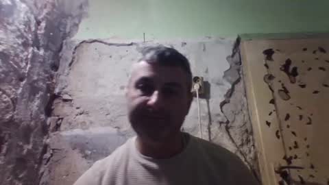 Snapshot of ericboy32 chatting on November 27, 9:39 pm eric online show from November 27, 9:39 pm