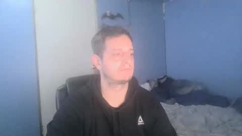 Snapshot of ericfortier123 chatting on November 23, 7:46 pm ericfortier123 online show from November 23, 7:46 pm