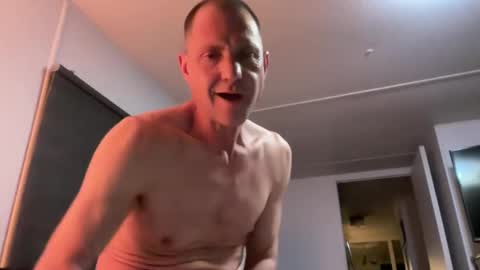 skoooozle online show from March 5, 1:52 am