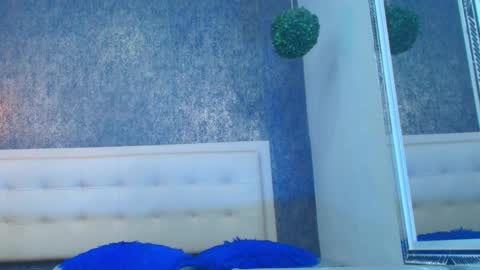   online show from October 22, 4:02 am