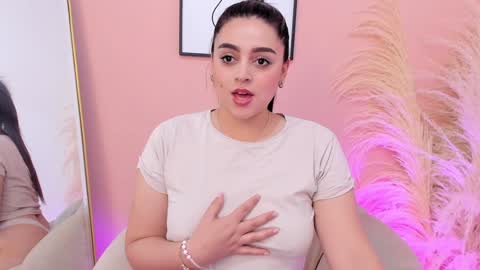 Erika Mendez online show from January 13, 8:26 pm