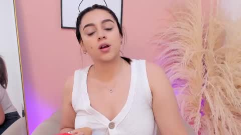 Erika Mendez online show from February 11, 8:10 pm