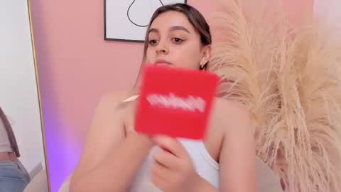 Erika Mendez online show from March 3, 6:55 pm