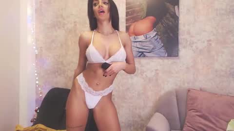 Erikabeee online show from January 24, 6:46 am