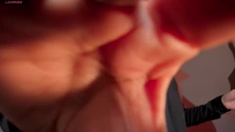 Erika Benz online show from October 18, 1:23 pm