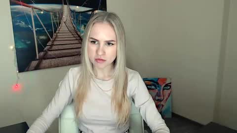 Erika online show from March 5, 1:28 pm