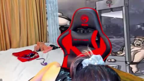 Snapshot of erikalorren chatting on December 12, 9:48 pm erikalorren online show from December 12, 9:48 pm