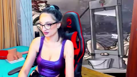 Snapshot of erikalorren chatting on January 16, 10:02 pm erikalorren online show from January 16, 10:02 pm