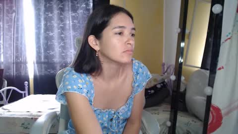 erina_1 online show from November 14, 4:49 pm