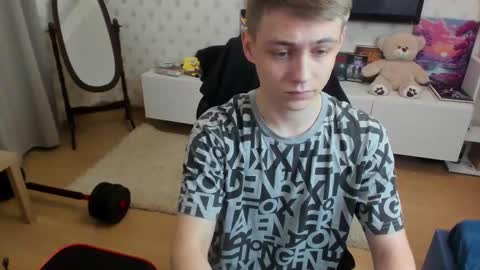 Snapshot of ermak_reborn chatting on December 14, 1:22 am Max online show from December 14, 1:22 am