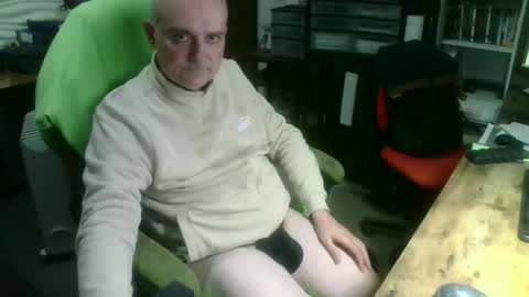 ernello online show from October 1, 8:04 pm