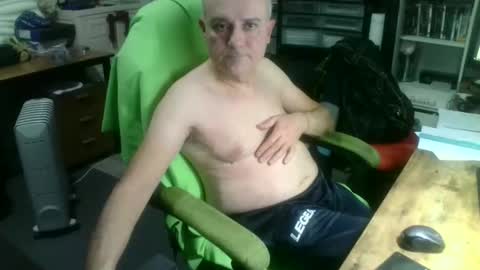 ernello online show from October 13, 9:59 pm