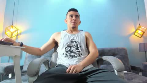 Snapshot of eross_santy chatting on September 12, 12:16 pm Eross online show from September 12, 12:16 pm