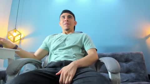 Snapshot of eross_santy chatting on September 19, 1:01 pm Eross online show from September 19, 1:01 pm