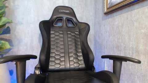 Snapshot of erossteel chatting on March 8, 1:39 am erossteel online show from March 8, 1:39 am