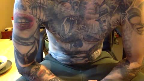 Snapshot of eroticcloseups chatting on March 7, 7:27 pm Erotic CloseUps online show from March 7, 7:27 pm