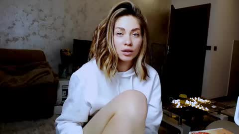 LylaXXX online show from March 10, 11:10 am