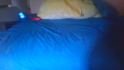 Snapshot of erozet89 chatting on December 30, 11:17 pm erozet89 online show from December 30, 11:17 pm